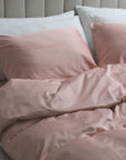 MOMM Pure Satin Bettwäsche aus 100 % GIZA-Baumwolle in der Farbe rosa